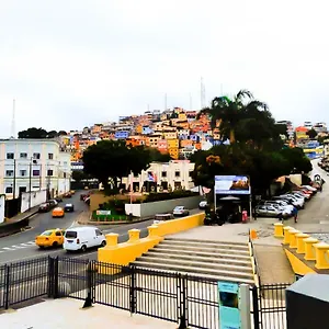 Puerto Santa Ana, Con Vista Al Rio Apartamento